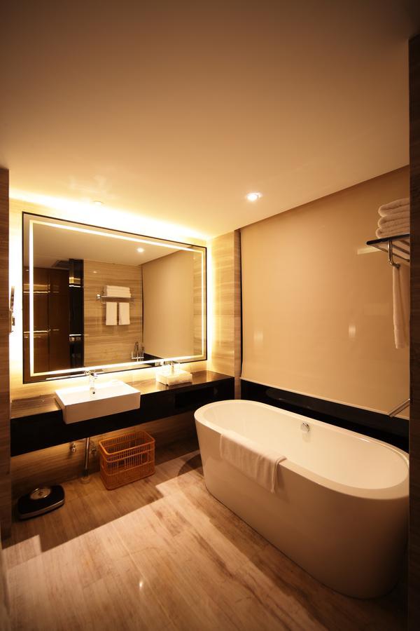Shenglong Jianguo Hotel Haiyang Haiyang  Extérieur photo