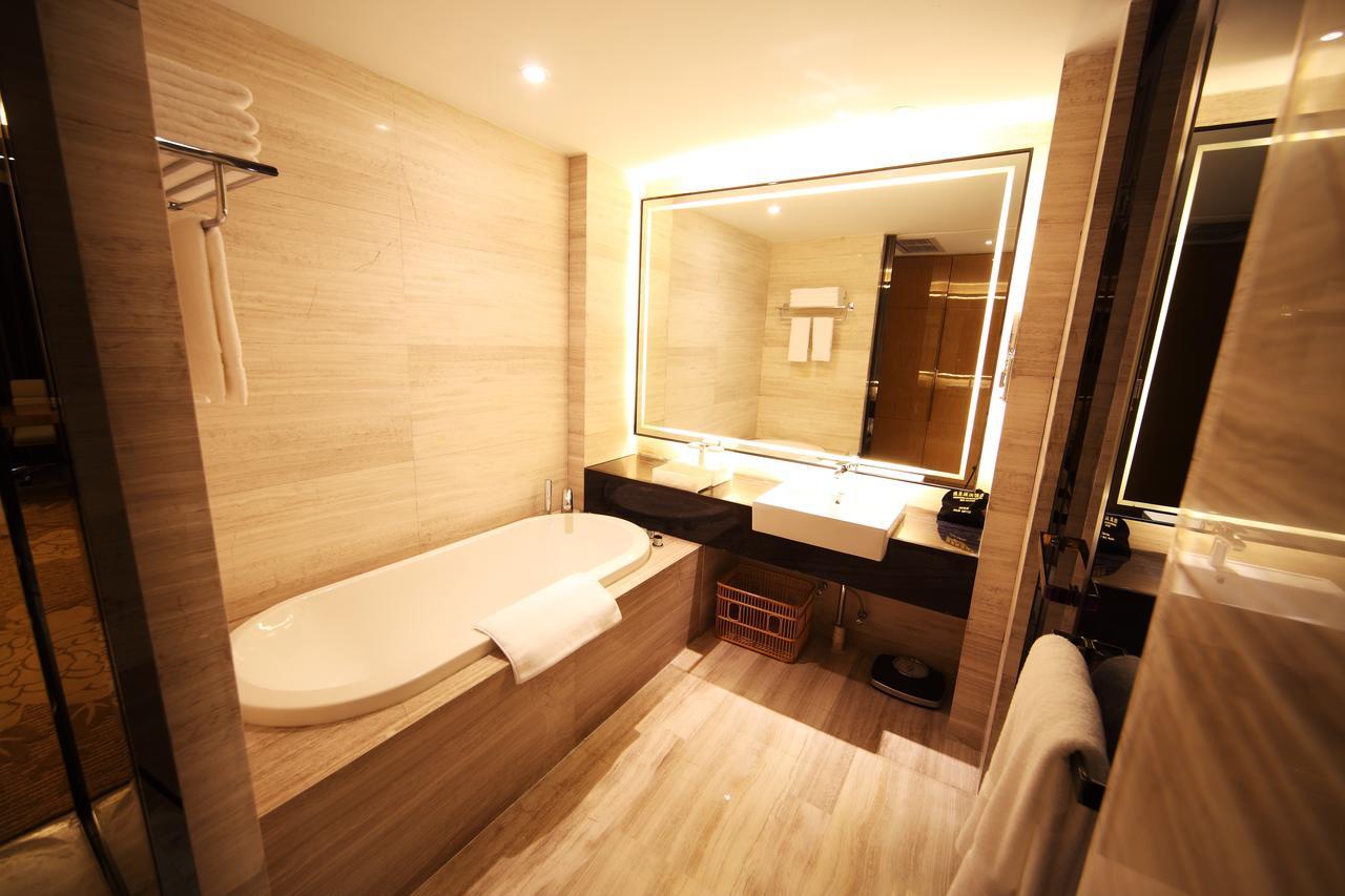 Shenglong Jianguo Hotel Haiyang Haiyang  Extérieur photo